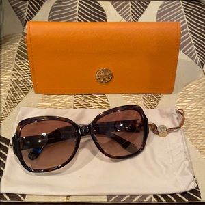 Tory burch sunglasses